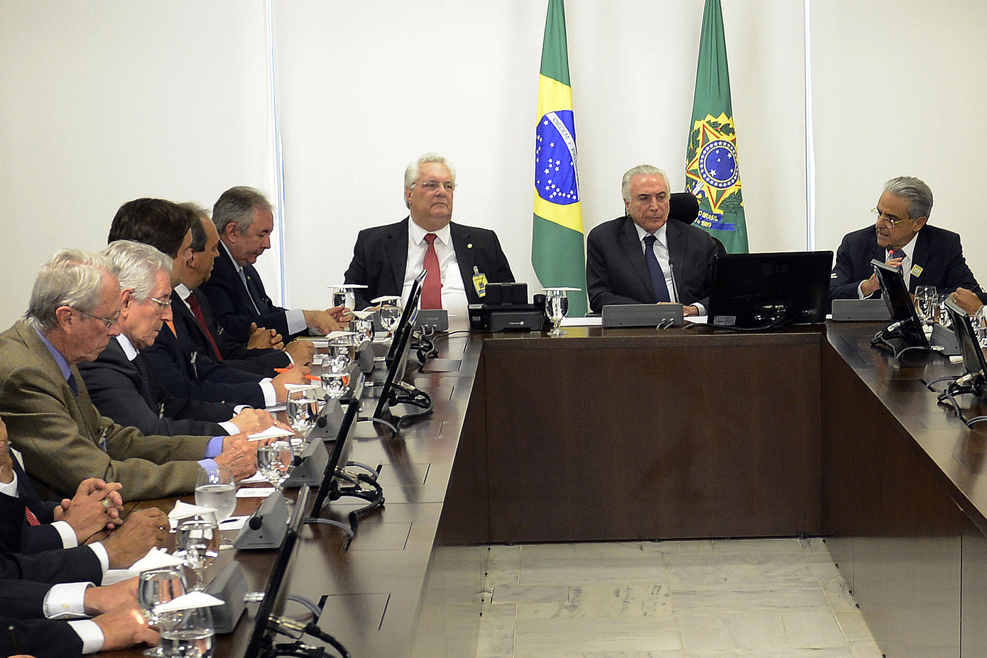 Líderes industriais do país debatem modernização i