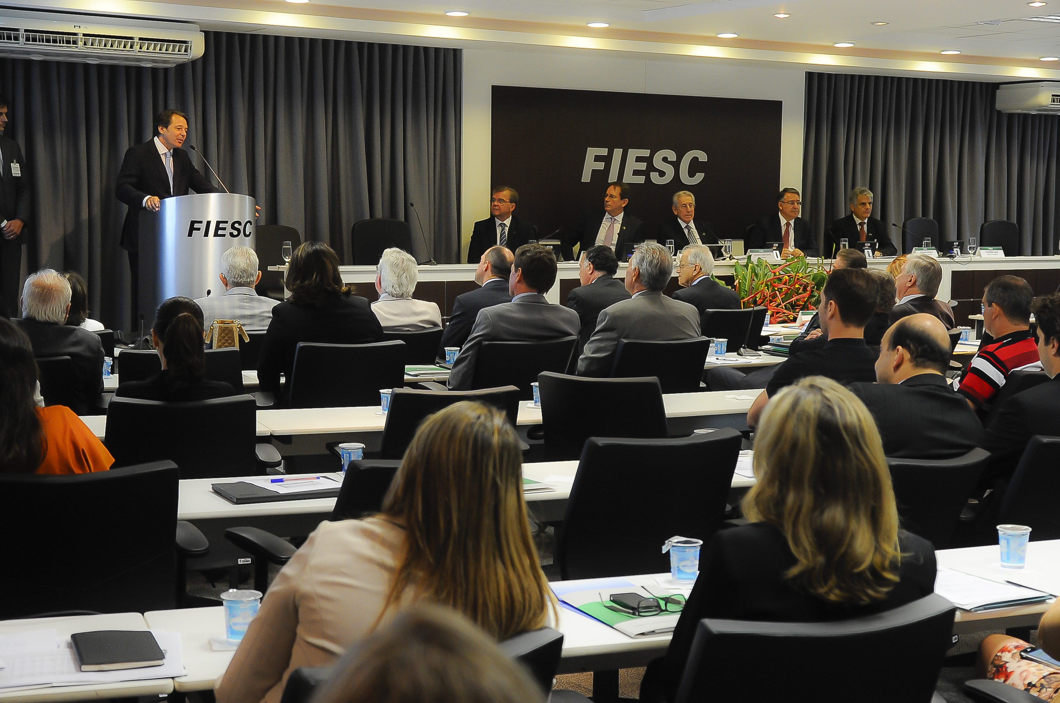 Imagem 990 no node 2758