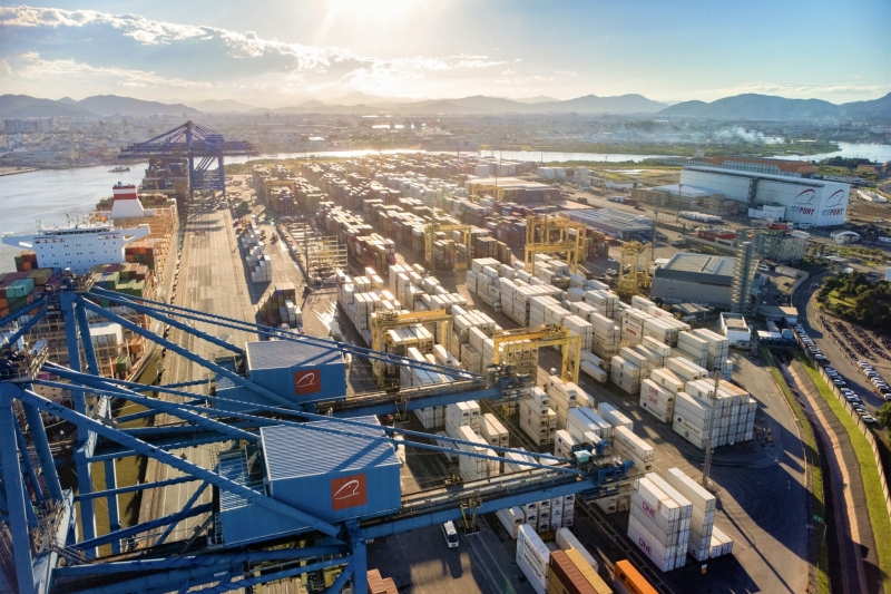 EUA seguem como principal destino das exportações de SC; China se mantém como principal origem. (Foto: Portonave/Divulgação)