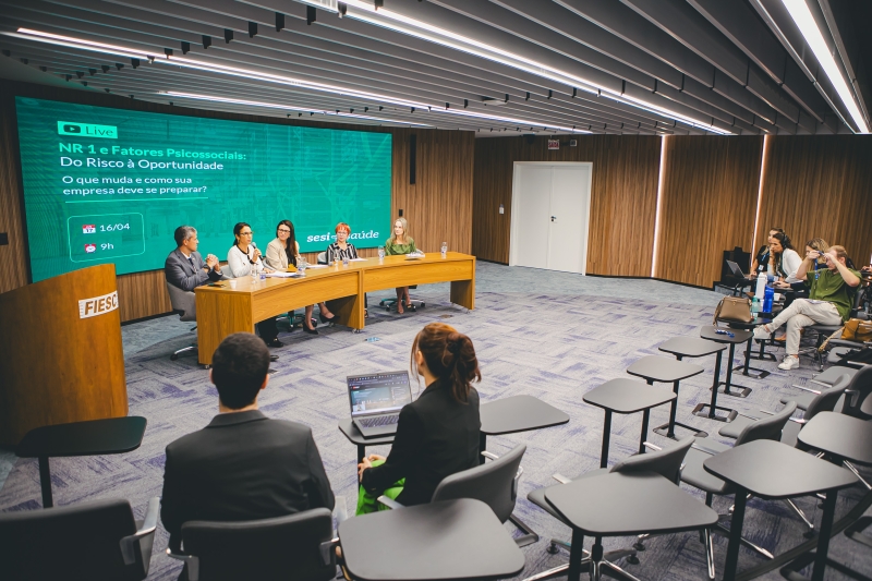 Em live especial, SESI/SC esclarece dúvidas de empresas sobre atualização da NR-1