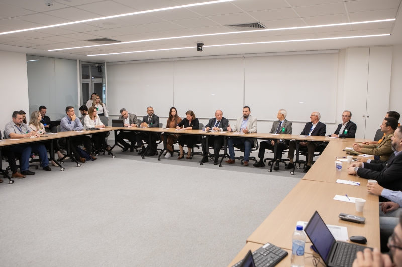 Reunião do Condefesa da FIESC foca nas estratégias de expansão e fortalecimento da BID no Brasil 